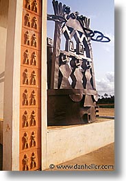 africa, benin, monument, ports, slave, vertical, photograph