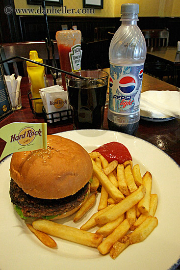 burger-n-fries-n-diet-pepsi-01.jpg