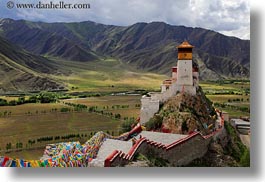 asia, asian, clouds, horizontal, landscapes, nature, palace, sky, style, tibet, yumbulagang, yumbulagang palace, photograph