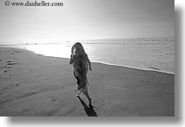 beaches, black and white, california, horizontal, jack jill, jills, marin, marin county, north bay, northern california, ocean, people, scarves, west coast, western usa, photograph