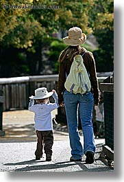 boys, california, childrens, hats, jacks, mothers, oakland zoo, toddlers, vertical, west coast, western usa, womens, photograph