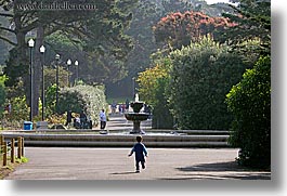 california, childrens, fountains, horizontal, people, running, san francisco, west coast, western usa, zoo, photograph