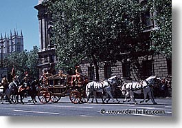 carriage, cities, england, english, europe, horizontal, horses, london, streets, united kingdom, photograph