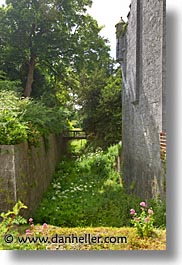 birr, castles, county shannon, europe, ireland, irish, lough derg, shannon, shannon river, vertical, photograph