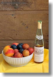 alcohol, bowls, europe, foods, fruits, italy, moscato, puglia, vertical, white, wines, photograph