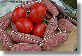 europe, foods, horizontal, italy, meats, sausage, tomatoes, tuscany, vegetables, photograph