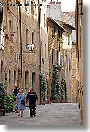europe, italy, narrow streets, pedestrians, people, pienza, streets, towns, tuscany, vertical, walking, photograph