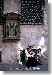 beggar, europe, italy, people, venecia, venezia, venice, vertical, photograph