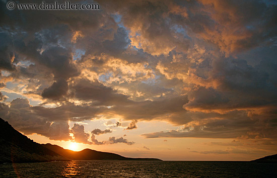 ocean sunset photos. ocean-sunset-n-clouds-10.jpg