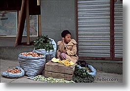 bolivia, horizontal, la paz, latin america, people, veggie, vendors, photograph