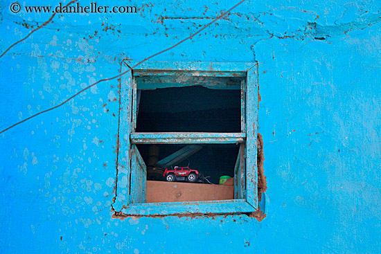 blue-window-n-toy-truck.jpg