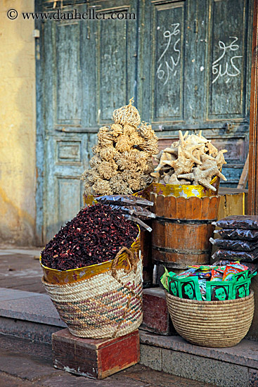 dried-fruits-in-baskets-03.jpg