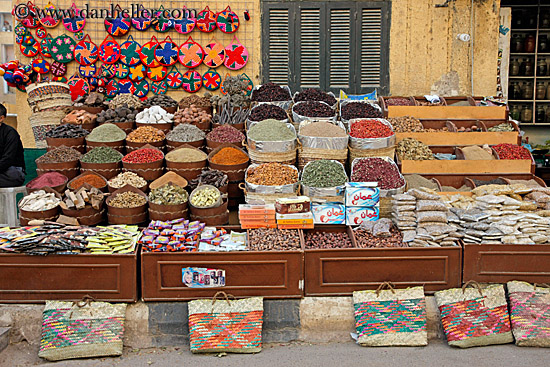 spices-display-04.jpg