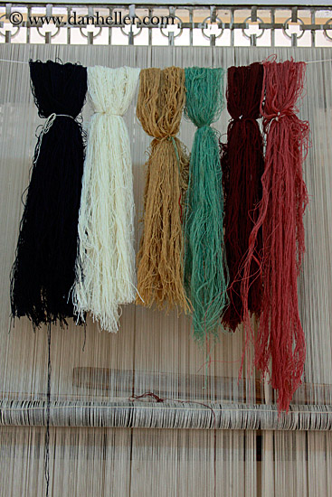 colorful-yarn-01.jpg