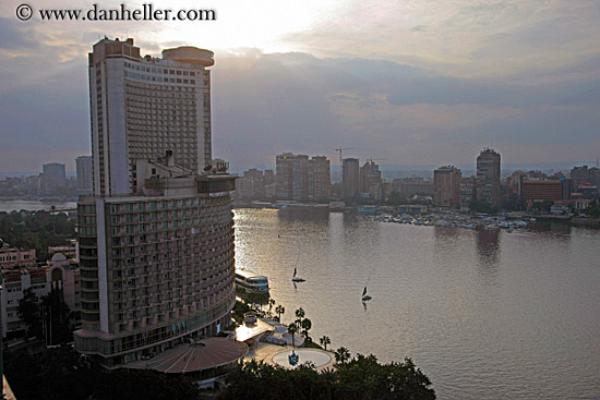 cairo-nile-cityscape-sunset-01.jpg