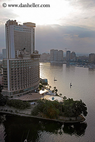 cairo-nile-cityscape-sunset-03.jpg