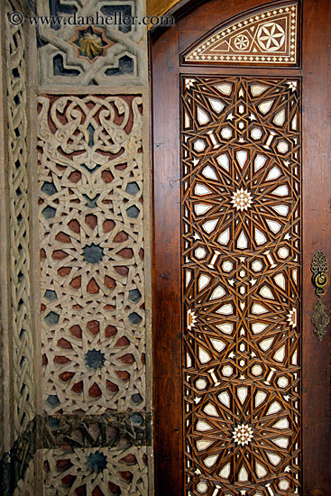 arabic-design-door-02.jpg