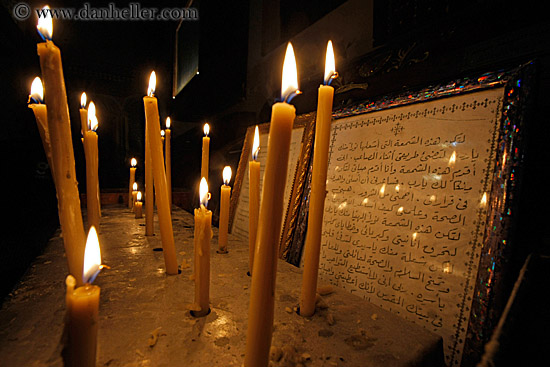 candles-n-arabic-text-03.jpg