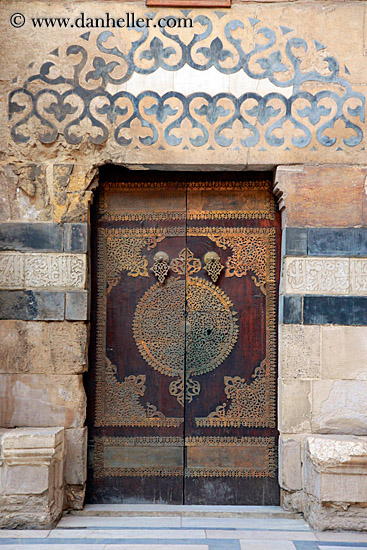 ornate-door-02.jpg