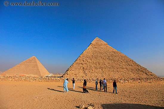 pyramids-n-people-02.jpg
