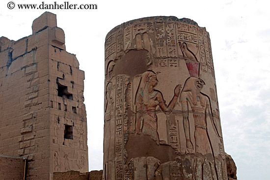 egyptian-columns-05.jpg