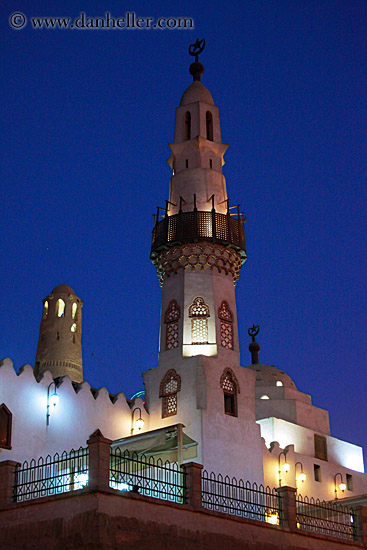 mosque-at-night-03.jpg