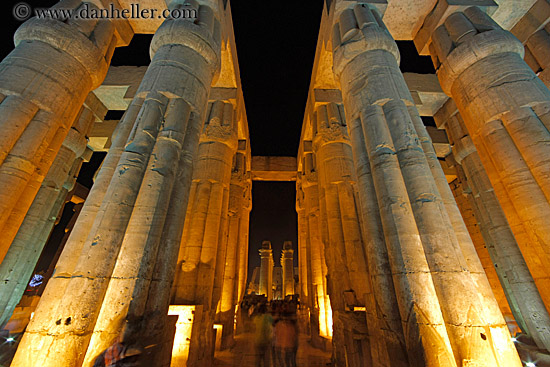 pillars-at-night-07.jpg