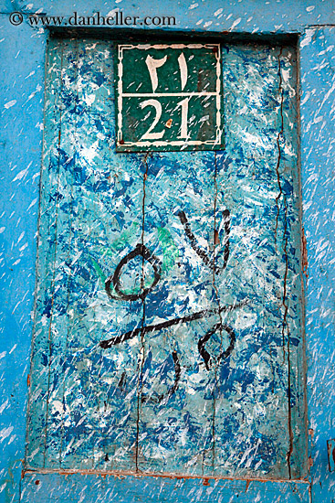 blue-door-06.jpg