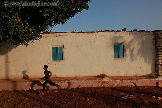 boy-running-by-bldg.jpg