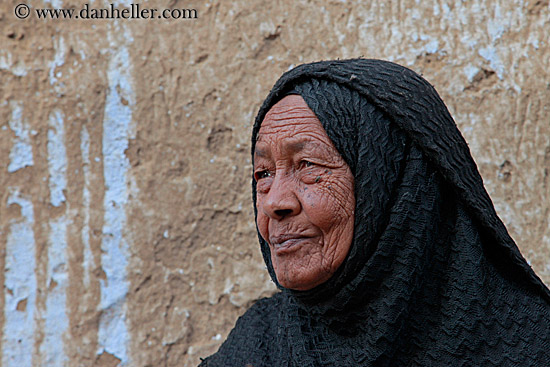 old-woman-01.jpg