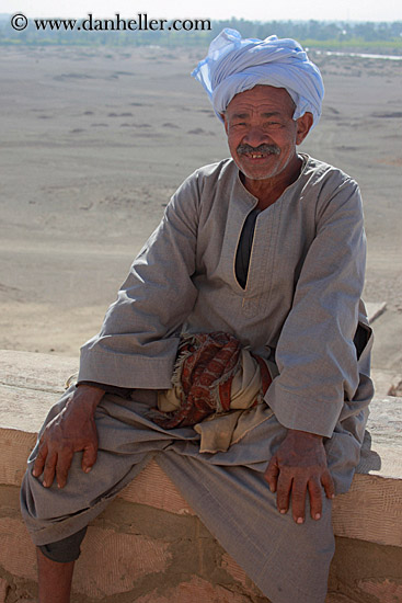old-arab-man-07.jpg