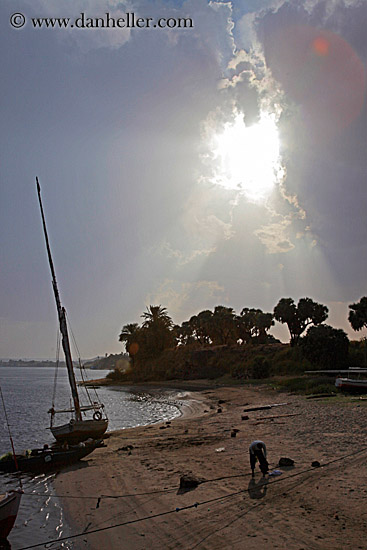 sailboat-n-cracked-sky-02.jpg