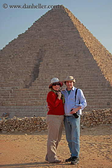 carla-n-henry-at-pyramid-04.jpg