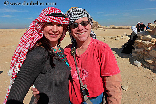 vicky-n-red-keffiyeh-step-pyramid-06.jpg