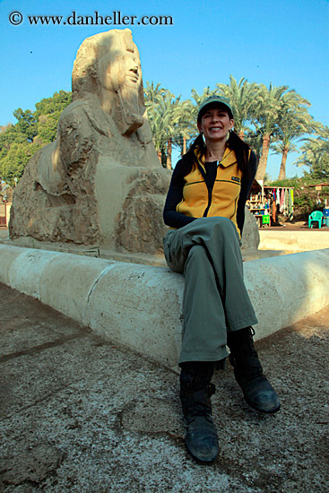 victoria-n-memphis-sphinx-02.jpg