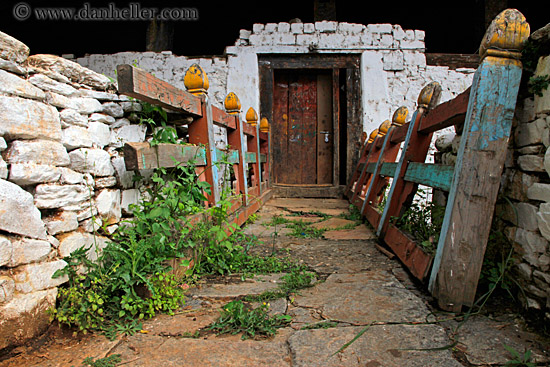 old-wood-fence-n-door.jpg