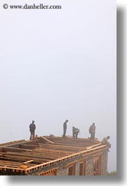 images/Asia/Bhutan/DochulaPass/construction-workers-in-fog.jpg