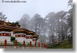 images/Asia/Bhutan/DochulaPass/mini-stupas-02.jpg