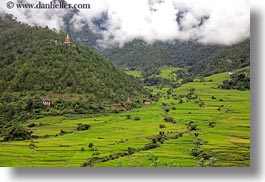 images/Asia/Bhutan/KhamsumUlleyChorten/khamsum-ulley-chorten-n-fields-02.jpg