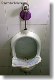 images/Asia/Bhutan/Misc/urinal-w-maxipad.jpg