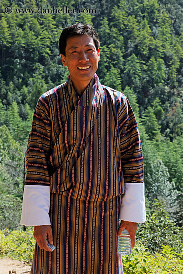 bhutanese-man-in-traditional-gho-02.jpg