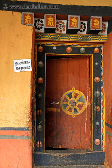 dzong-door-04.jpg