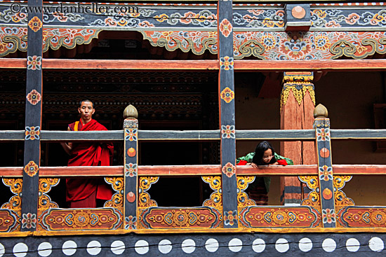 monk-on-balcony-02.jpg