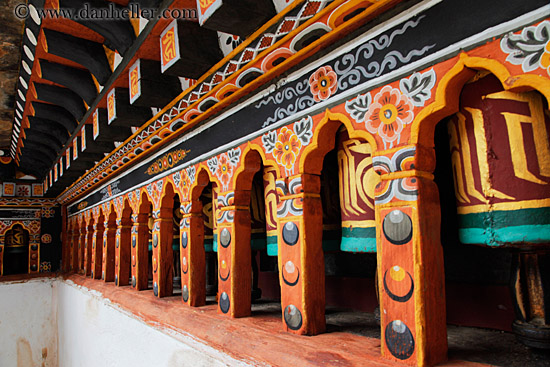 prayer-wheels-01.jpg