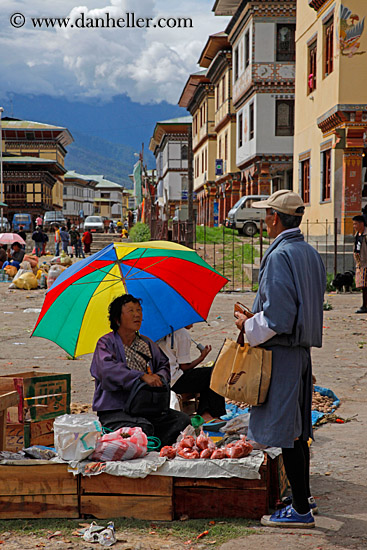 farmers-market-umbrella-n-food-02.jpg