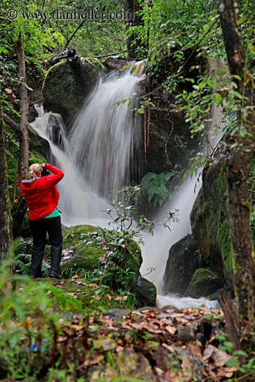 photographing-waterfall.jpg
