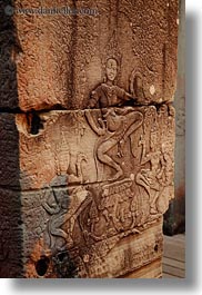 images/Asia/Cambodia/AngkorThom/Bayon/apsara-bas_relief-4.jpg