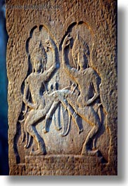 images/Asia/Cambodia/AngkorThom/Bayon/apsara-bas_relief-5.jpg