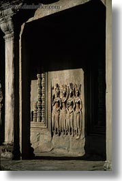images/Asia/Cambodia/AngkorWat/BasReliefs/apsara-bas_relief-04.jpg