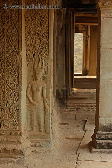 apsara-bas_relief-10.jpg